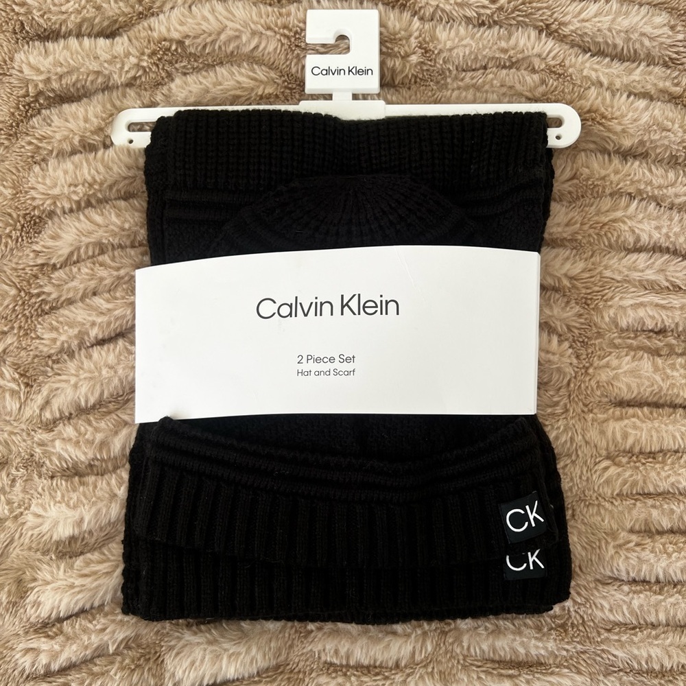 NWT Calvin Klein Unisex Black Hat and Scarf One Size